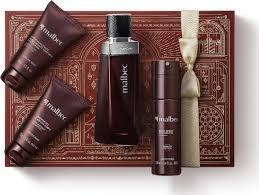 ESTOJO MALBEC NATAL 2024 (4) ITENS. MALBEC COLÔNIA 100ML - LOÇÃO HIDRATANTE CORPORAL 75ML - BODY SPRAY 100 ML - SHOWER GEL CABELO E CORPO 75G 584437 O BOTICARIO